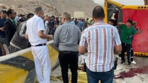 مشاهد مأساوية.. طالب ناجي من حادث أتوبيس الجلالة يكشف تفاصيل صادمة