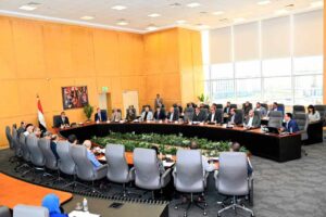 وزير الإسكان يتابع موقف تنفيذ وحدات المبادرة الرئاسية سكن لكل المصريين