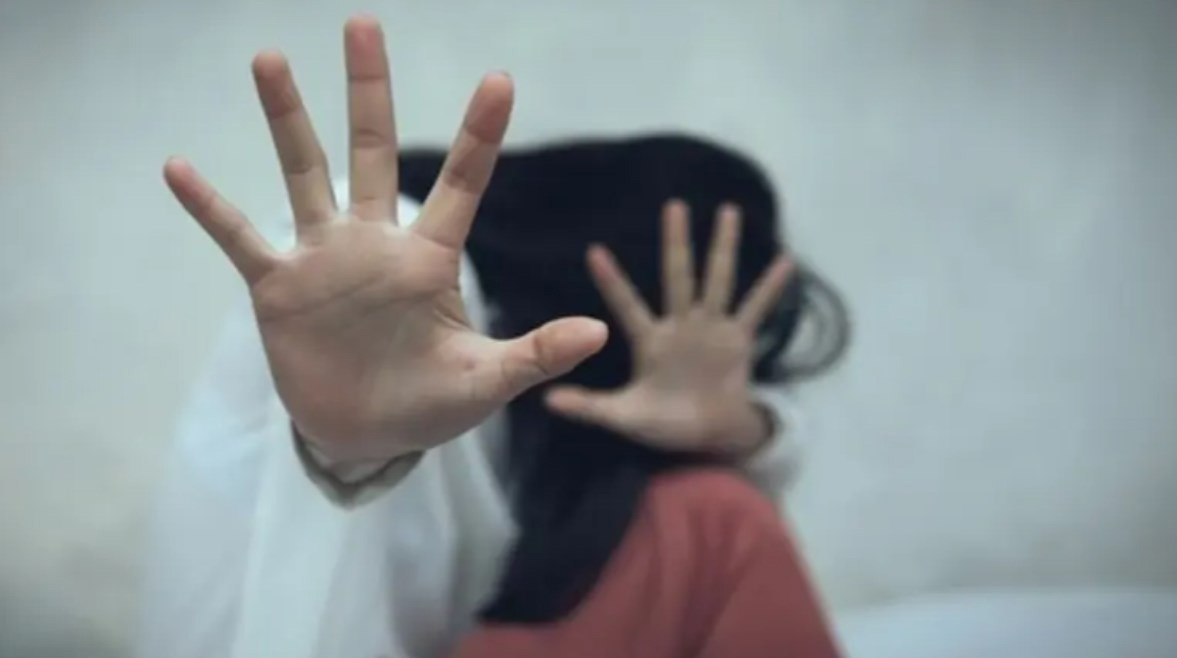 حبس عاطل عام بتهمة هتك عرض فتاة فى السلام