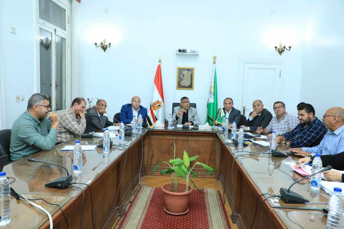 محافظ الجيزة يستجيب لشكاوى المواطنين