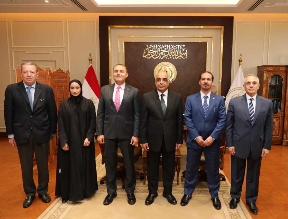 وزير العدل والسفير القطري يبحثان سُبل تعزيز التعاون المشترك