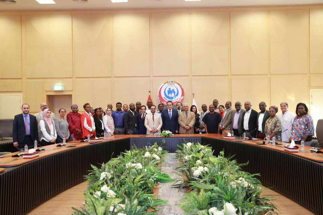 وزير الصحة يستقبل وفد برنامج “كوفي عنان” لإعداد القادة الصحيين بافريقيا