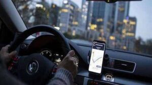 النيابة تستمع لأقوال أجنبية قفزت من سيارة لمحاولة السائق التحرش بها