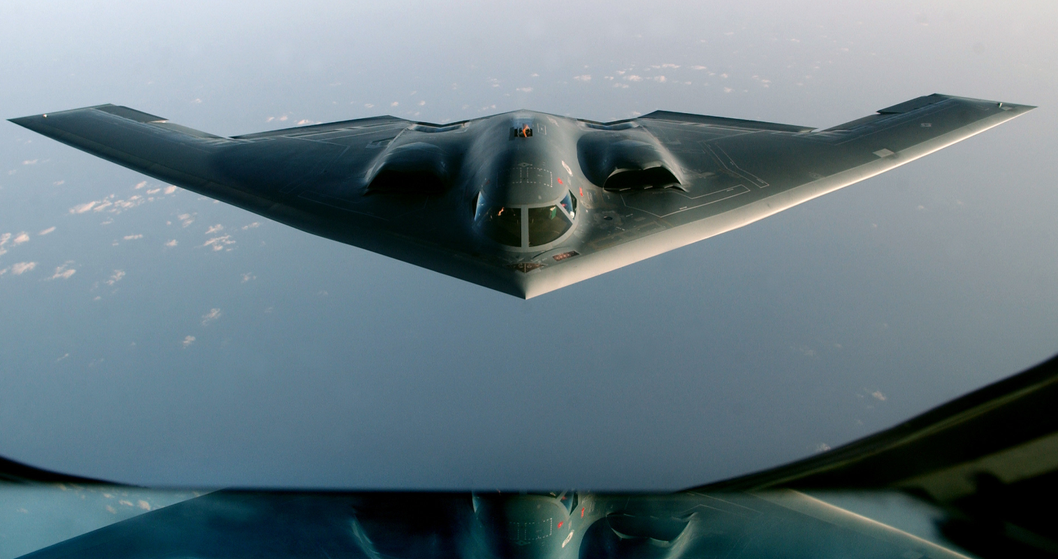 إليكم مميزاتها وسعرها.. لماذا ضربت واشنطن الحوثيين بـ”القاذفة الشبح”؟