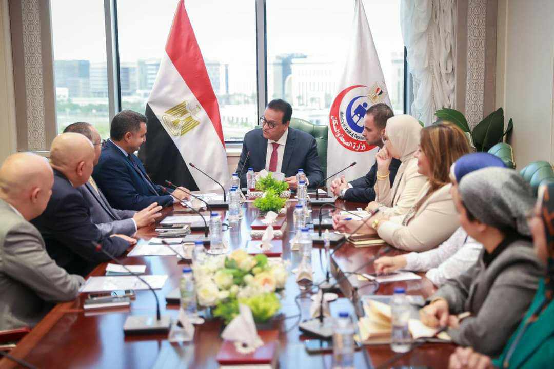 وزير الصحة يستقبل رئيس مجموعة أندلسية لدعم الاستثمار الصحي