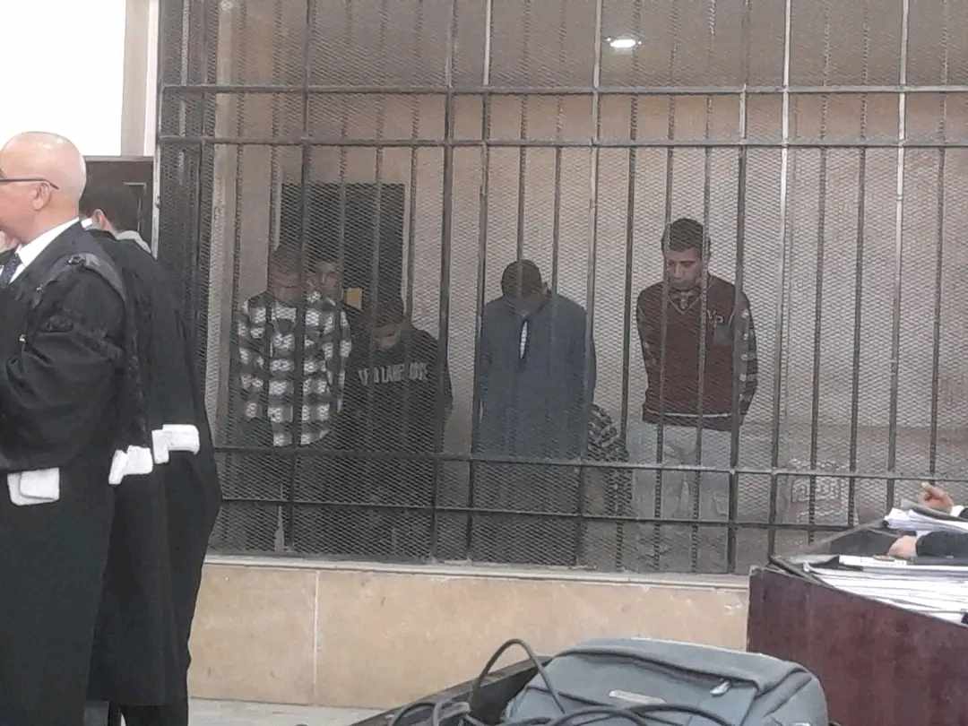 ذبحوه وقدموه قربانًا لفتح مقبرة أثرية .. “جنايات أسيوط” تحيل ٥ متهمين للمفتى