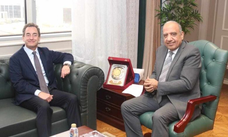 وزير الكهرباء يستقبل سفير فرنسا