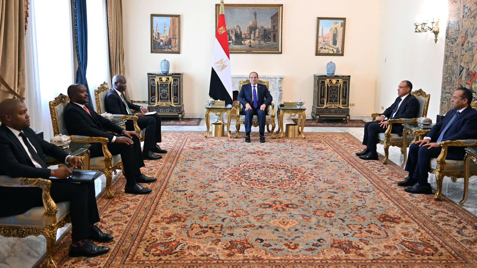 الرئيس السيسي يستقبل وزير العلاقات الدولية بجنوب أفريقيا