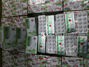 النيابة تكلف بسرعة التحريات.. حبس 3 متهمين بحيازة 3 آلاف قرص مخدر