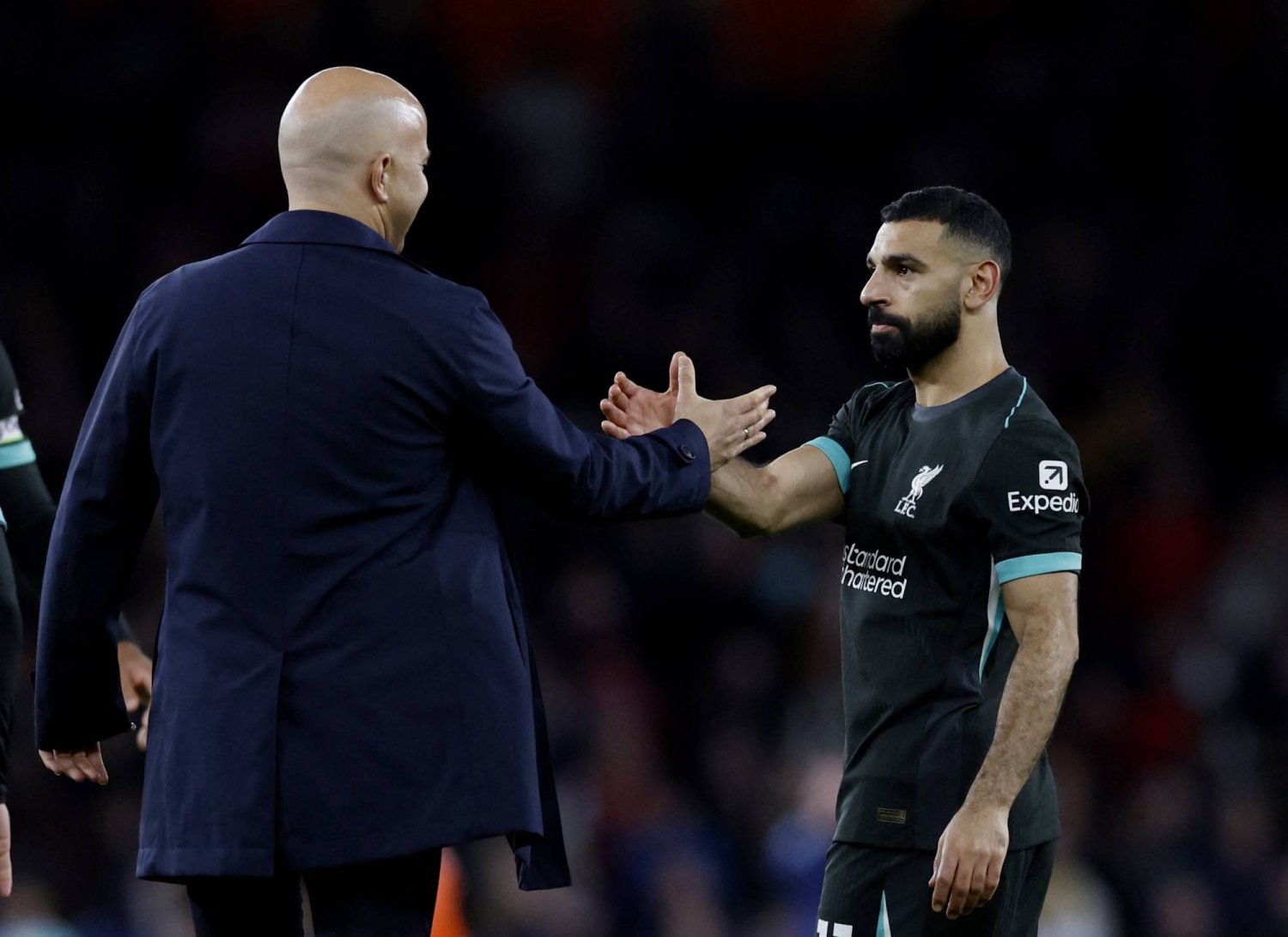 الهولندي آرني سلوت مدرب ليفربول يشيد بصلاح