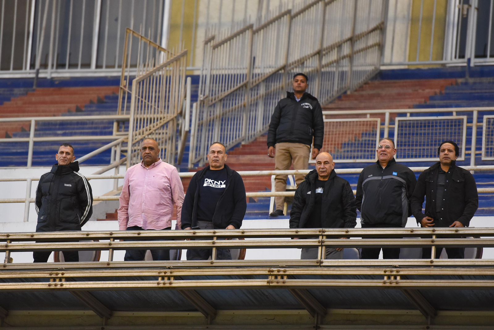 حسام حسن يحضر مباراة سيراميكا كليوباترا و مودرن سبورت