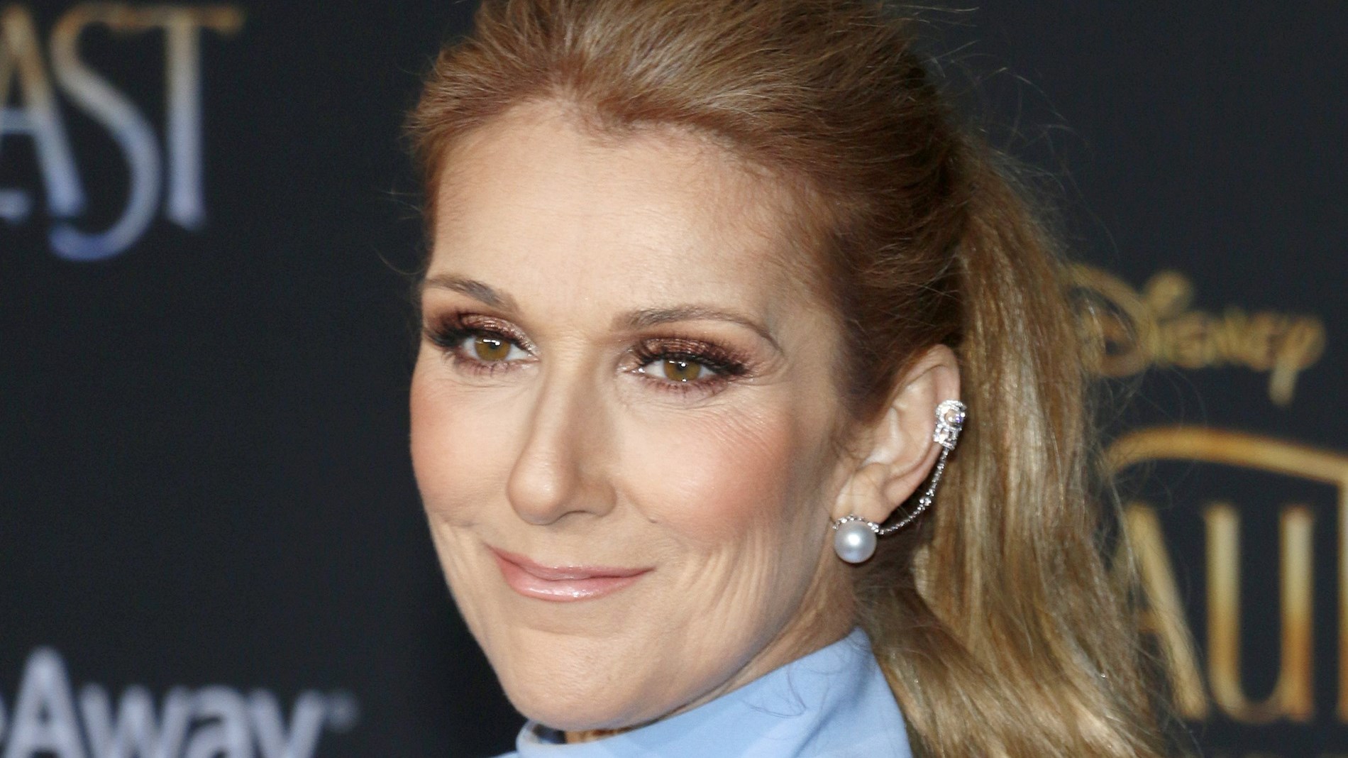 بعد مشاركتها في عرض أزياء لـ”إيلي صعب” بالسعودية.. سيلين ديون تتصدر “التريند”