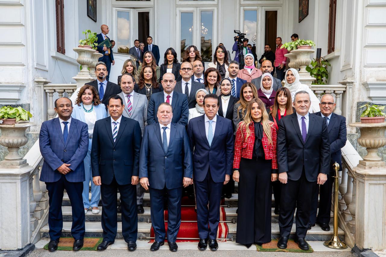 المركزي يوقع بروتوكول تعاون مع صندوق مواجهة الطوارئ الطبية والأمراض الوراثية لتخفيف معاناة المرضى