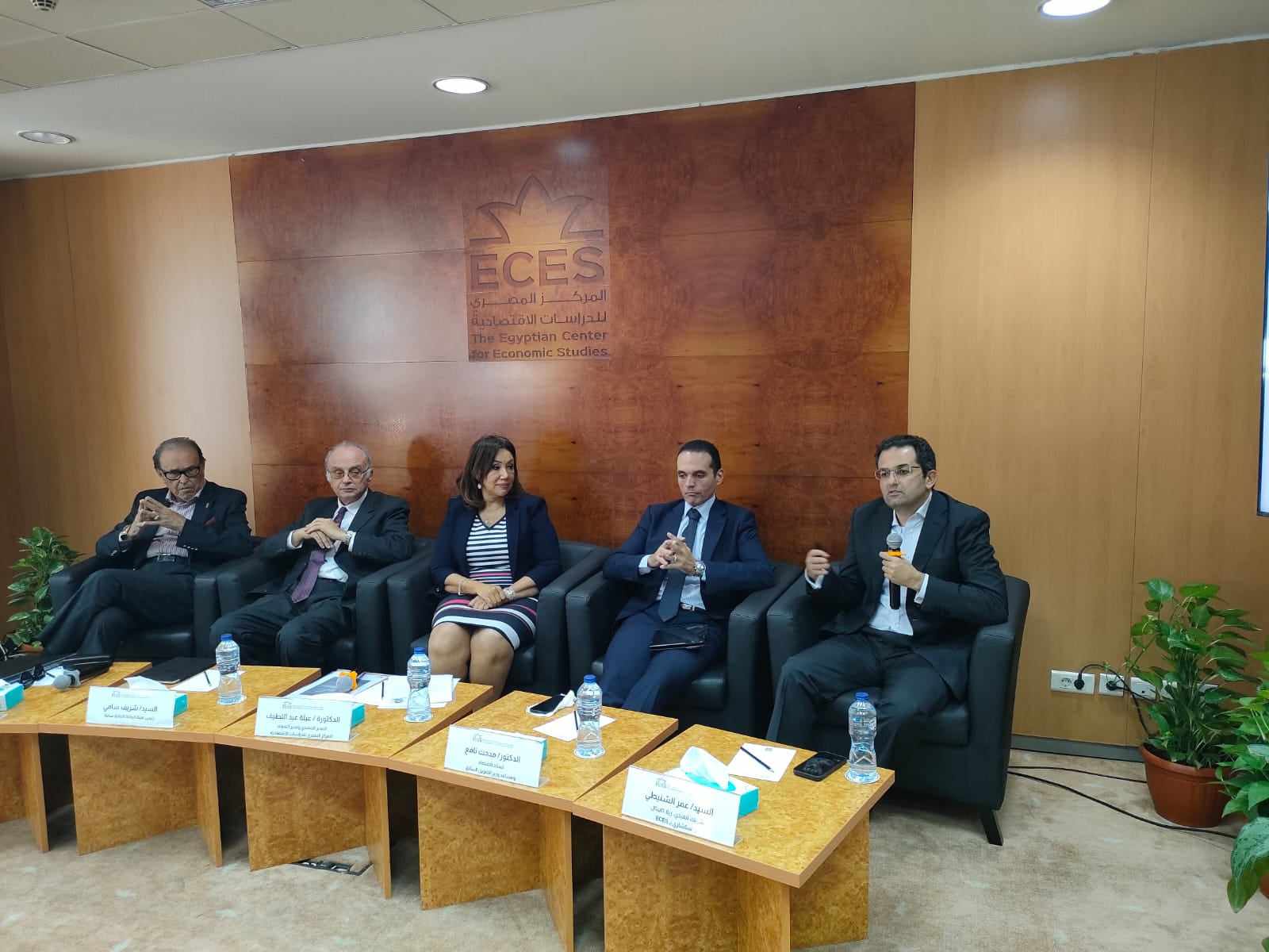 فى ندوة للمركز المصري للدراسات الاقتصادية.. خبراء: الأسواق تعاني من التضخم المرتفع وضغوط العملة