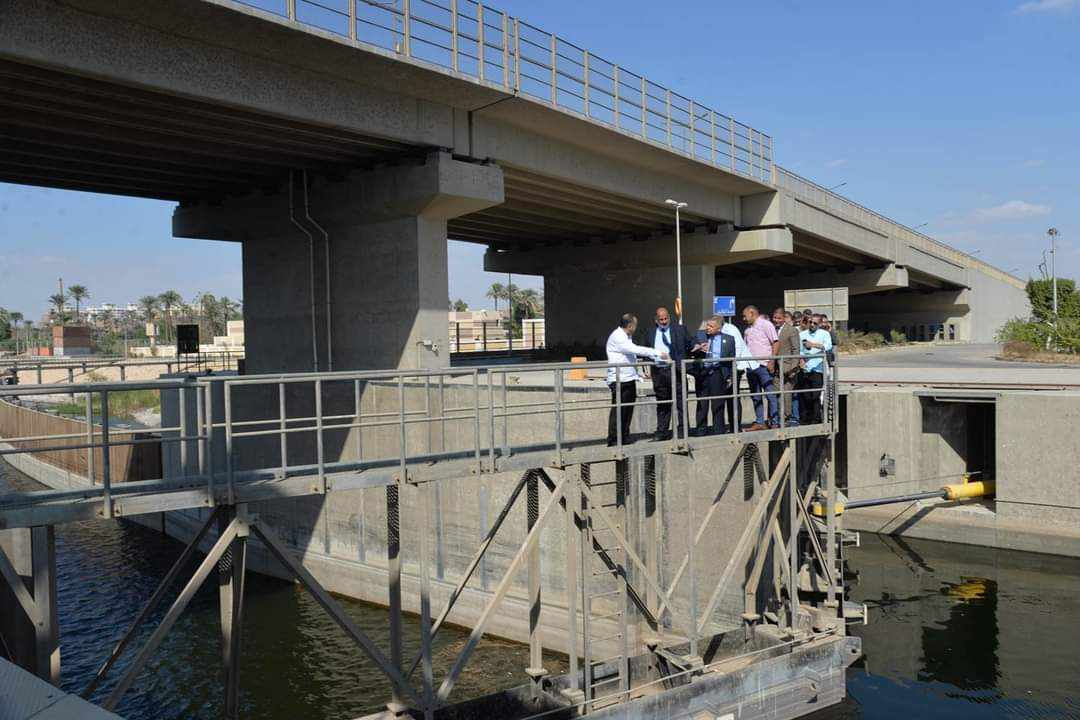 بتكلفة ٦.٥ مليار جنيه.. “أبو النصر” يتفقد قناطر أسيوط الجديدة ومحطتها الكهرومائية