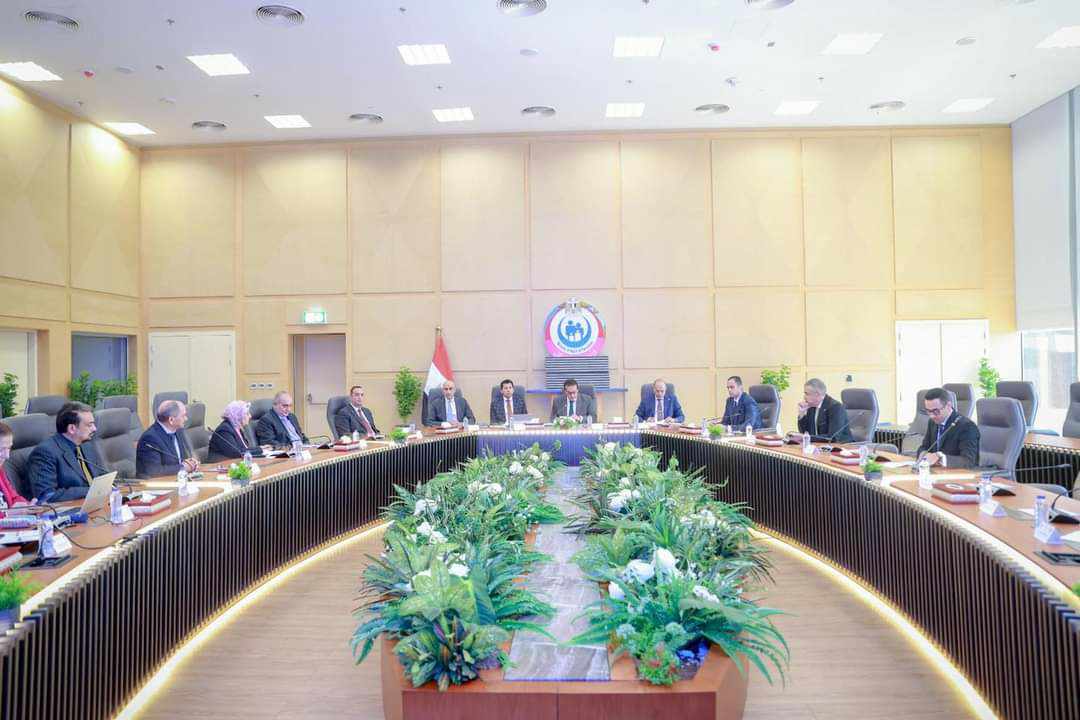 توصيات اجتماع مجموعة العمل الوزارية المختصة بموضوع “الشباب والذكاء الاصطناعي.. الفرص والتحديات”