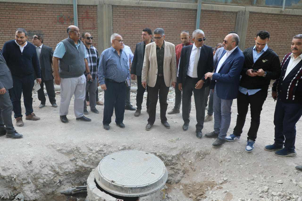 محافظ الجيزة يتفقد تنفيذ عدد من المشروعات الخدمية في بولاق الدكرور