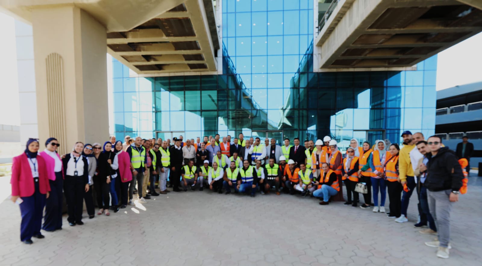 مطار القاهرة ينفذ تجربة طوارئ لعطل بالقطار الآلي