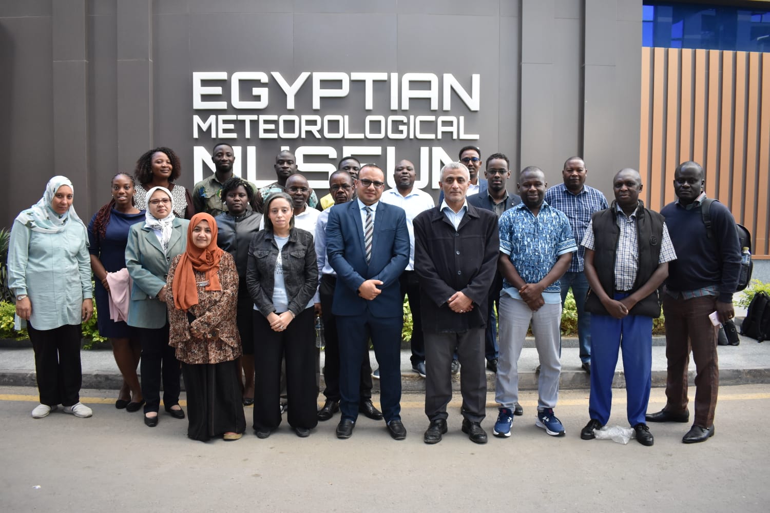 الهيئة العامة للأرصاد الجوية تنظم برنامج تدريبي بعنوان ” تغير المناخ وتأثيره على الإنتاجية الزراعية” للوافدين من مختلف أنحاء الدول الأفريقية .