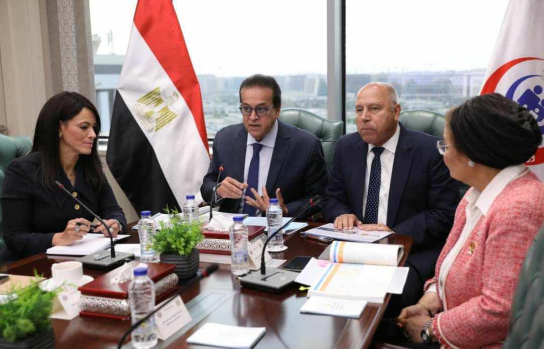 اجتماع نائبا رئيس الوزراء ووزيرة التخطيط لدعم التمكين الاقتصادي للمرأة