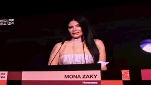 لبلبة: منى زكي متعددة المواهب منذ بداياتها