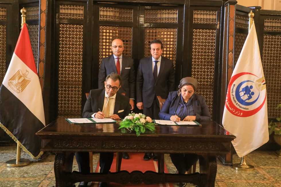 توقيع اتفاقية تعاون بين الصحة وجامعة عين شمس لتحسين خدمات طب الأسنان