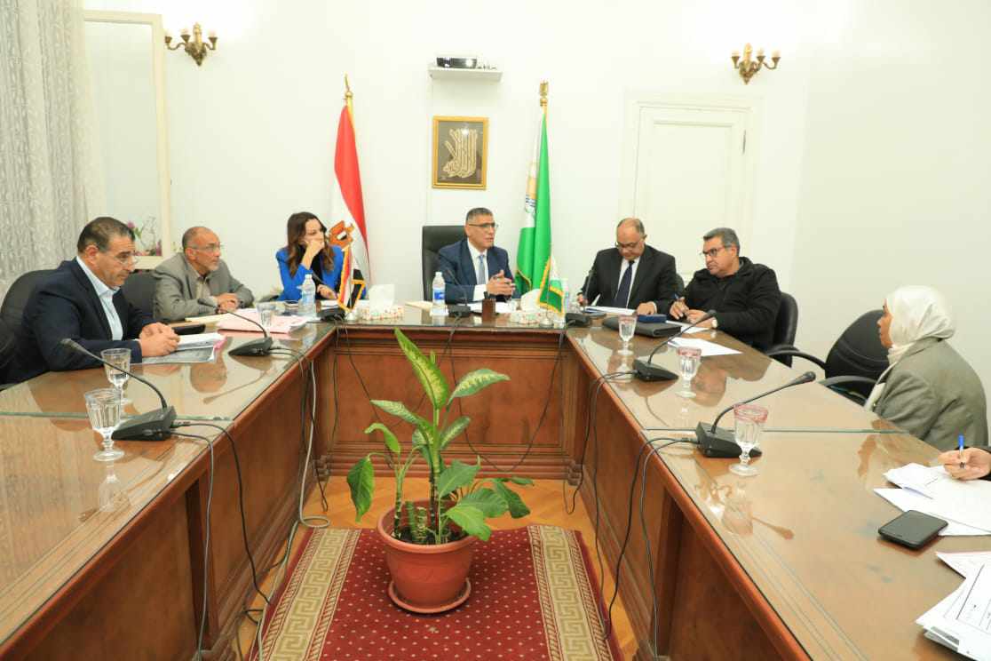 أبرز توصيات لقاء محافظ الجيزة الأسبوعي مع المواطنين