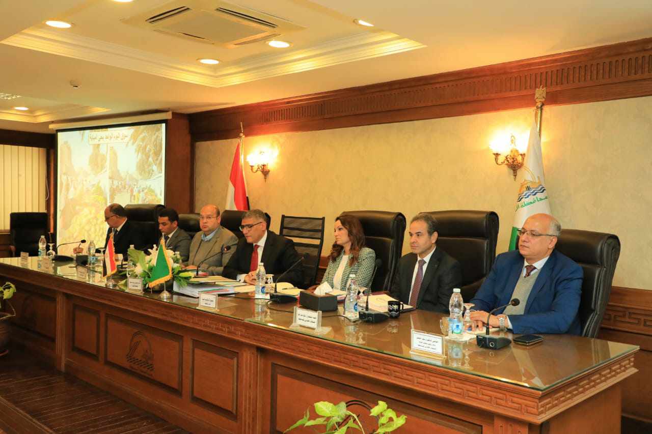 محافظ الجيزة يعقد  أول اجتماع تنفيذي بعد الاجتماع الرئاسي