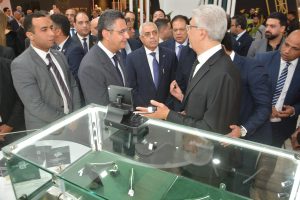 وزير التموين يفتتح معرض “نبيو” للذهب والمجوهرات