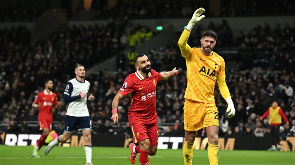 رابطة الدوري الانجليزي تجبر الحكام على تفسير قراراتهم أمام الجماهير