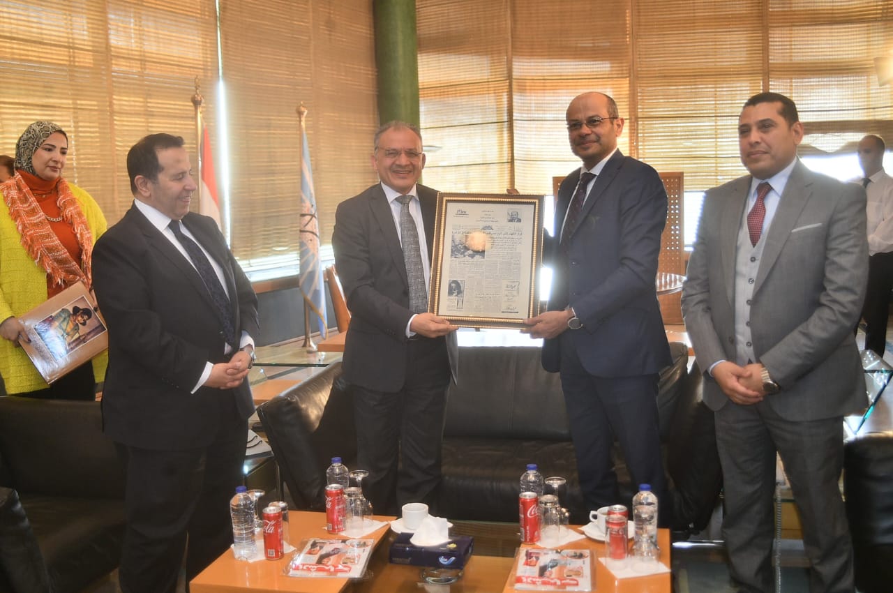 البورصة المصرية توقع اتفاقية تعاون مع جامعة الأهرام الكندية