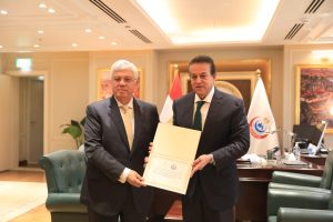 التعليم العالي.. وصول أول شحنة من عقار “ترايكافتا” لدعم الجهود الوطنية في علاج الأمراض الوراثية النادرة