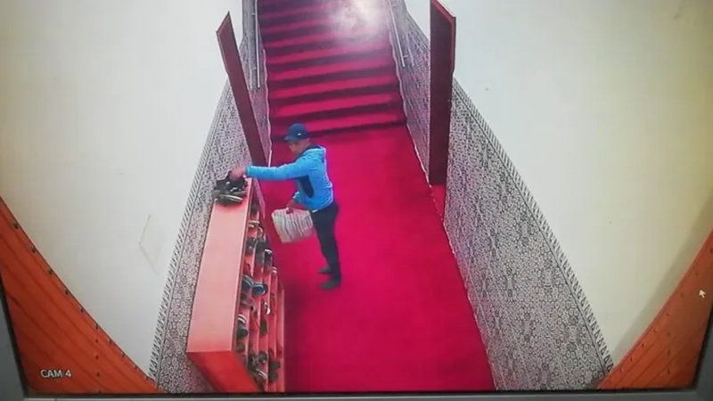 سرقة فى بيت الله.. سقوط لص سرق لاب توب ومتعلقات من داخل مسجد أثناء أداء الصلاة بالشرقية