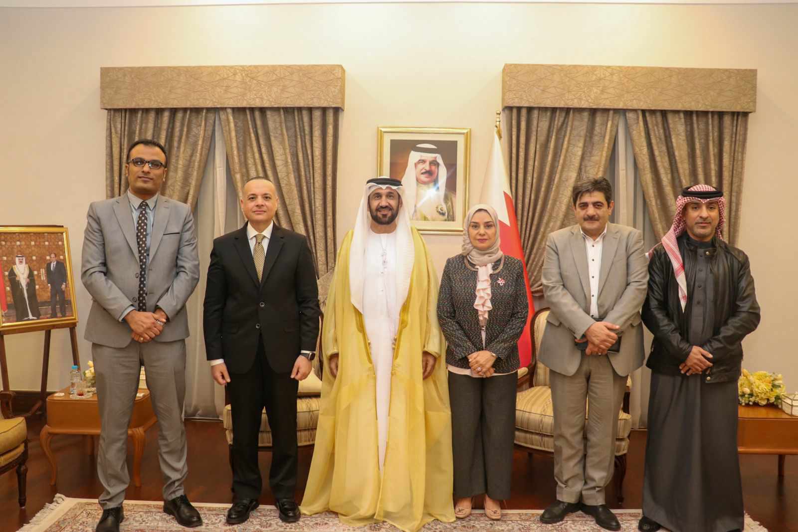 رئيس البرلمان العربي يستقبل سفيرة مملكة البحرين بالقاهرة