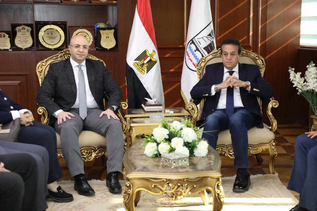 محافظ بني سويف يستقبل وزير الصحة والسكان خلال زيارته للمحافظة