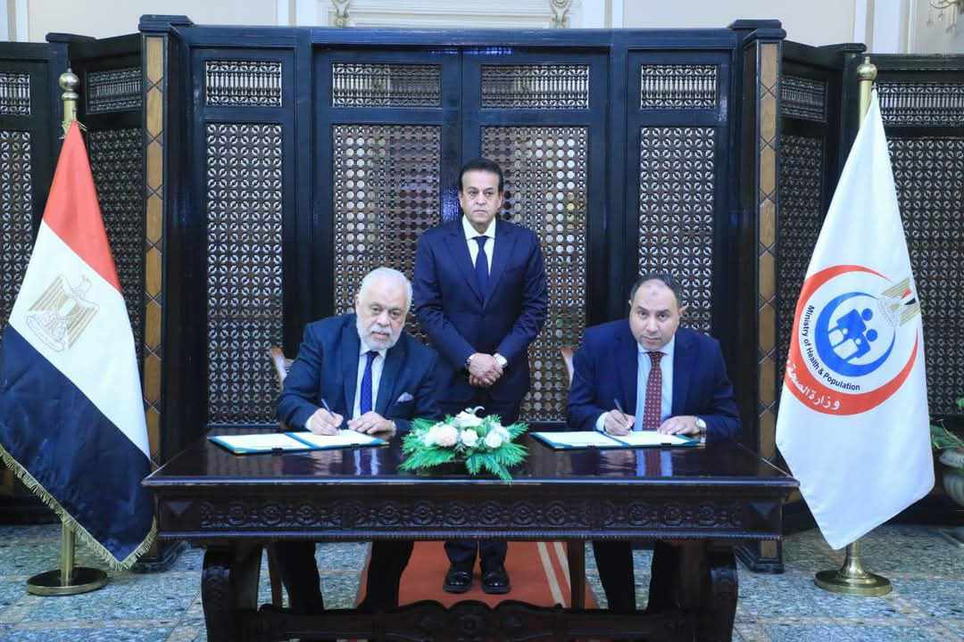 مراسم توقيع بروتوكول تعاون “تقديم الخدمات الطبية” لأعضاء 4 نقابات مهنية