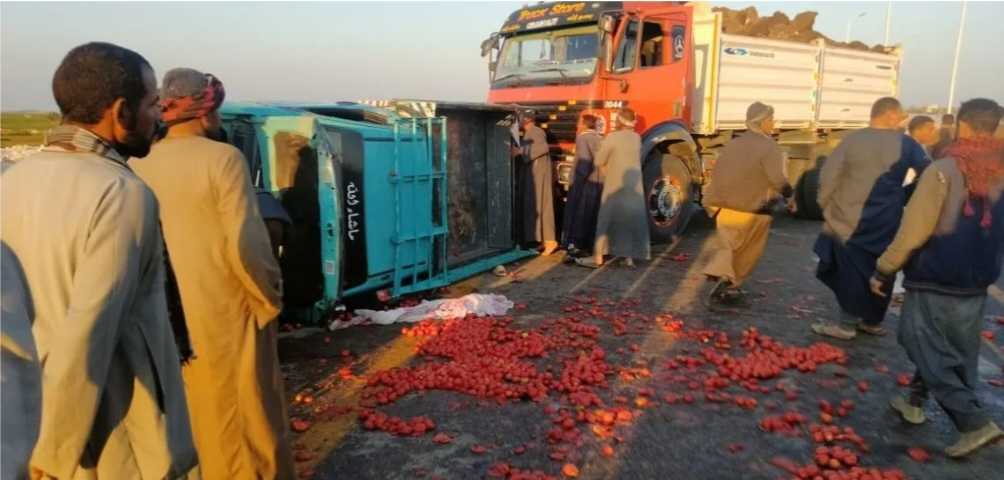 وفاة طفل وإصابة 11 شخصا إثر انقلاب سيارة بأسيوط