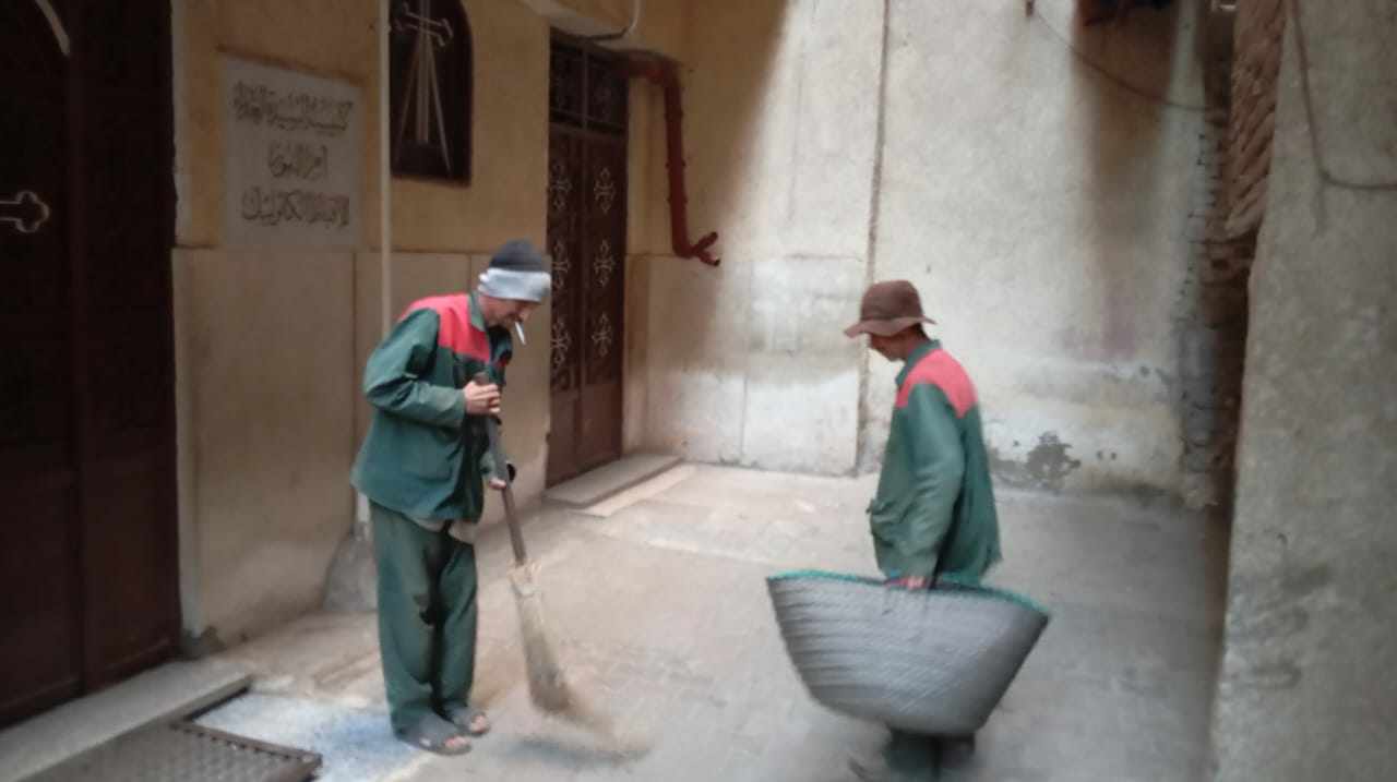 استعدادًا لاستقبال أعياد الميلاد.. محافظ الجيزة يتابع سير أعمال النظافة بمحيط الكنائس والشوارع الرئيسية