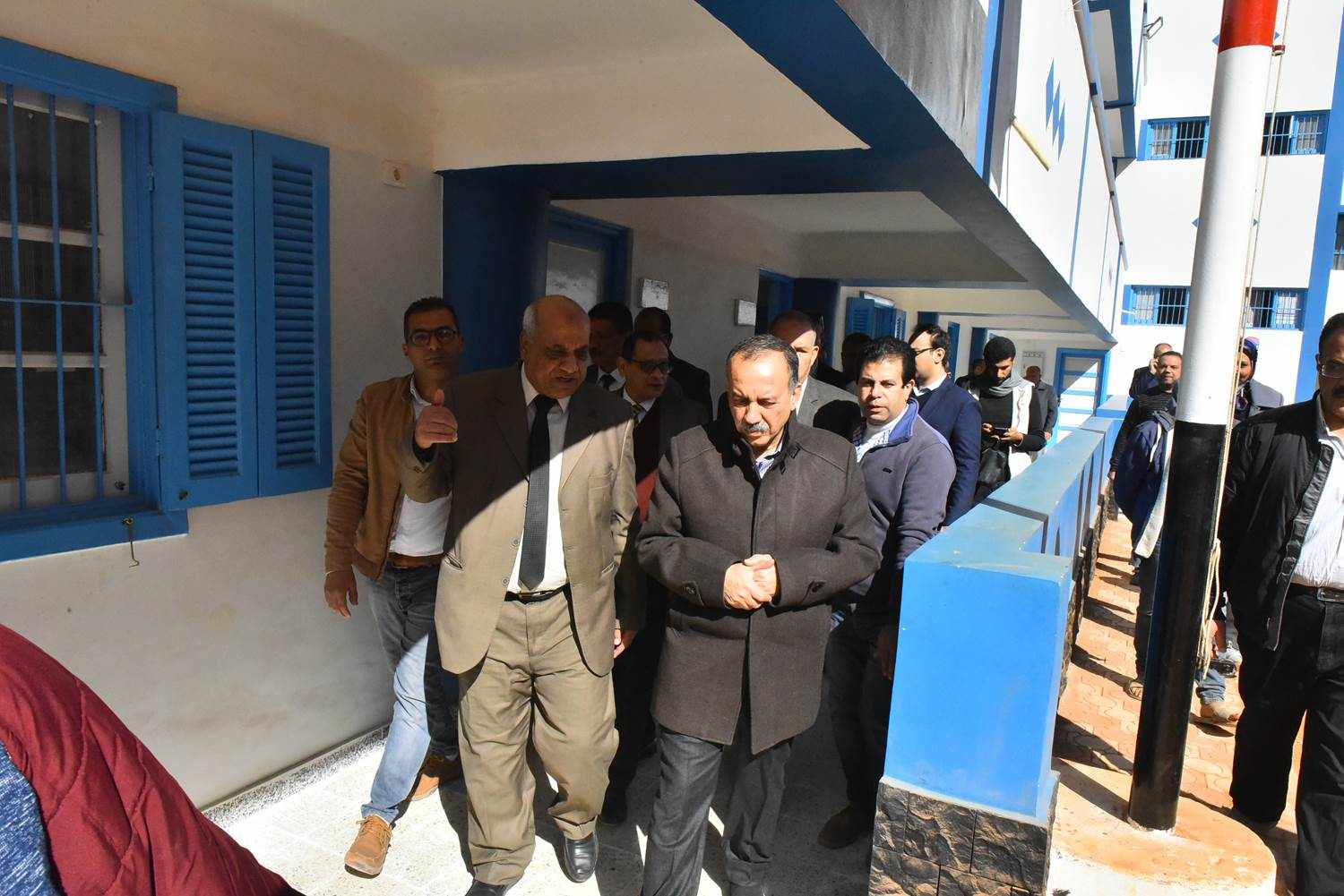 بتكلفة ٢ مليون جنيه.. محافظ أسيوط يفتتح أعمال تطوير مدرسة علي بن أبى طالب الابتدائية