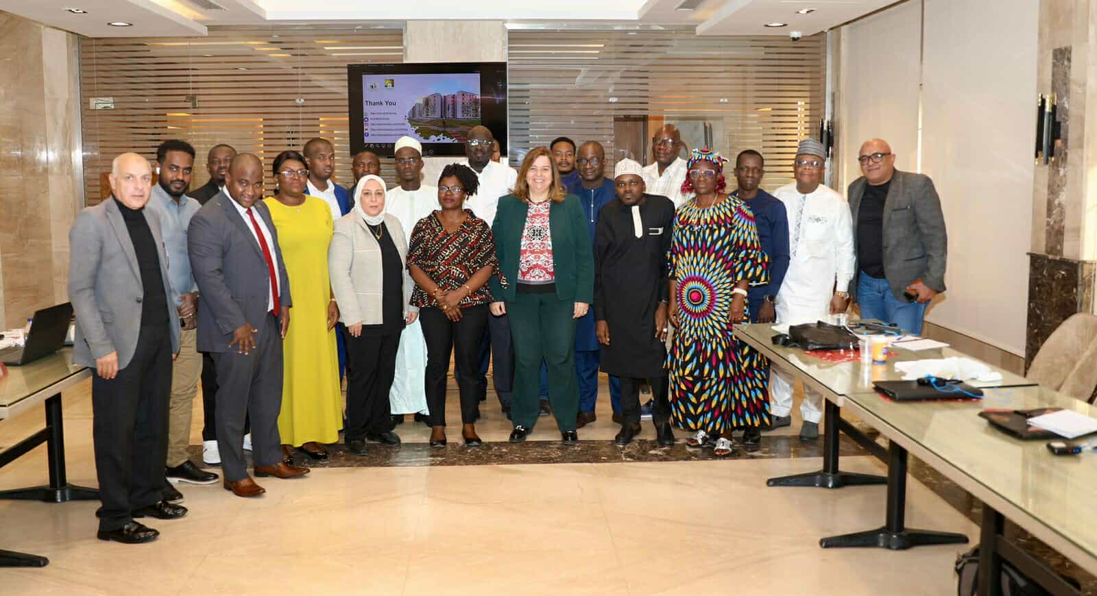 الرئيس التنفيذي لصندوق الإسكان الاجتماعي تشارك التجربة المصرية لتوفير السكن الملائم امنخفضي ومتوسطي