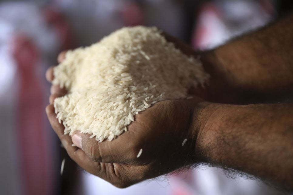 تعرف على أسعار السكر و الأرز والفول اليوم بالأسواق