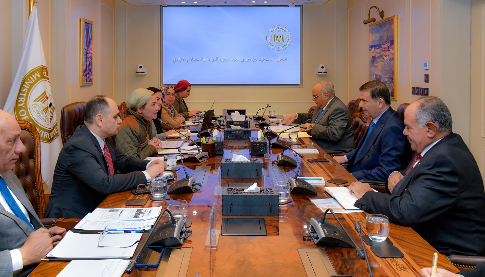 “ياسمين فؤاد” تناقش ملفات التعاون المشترك في مجالي البيئة والزراعة