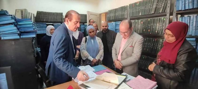 نائب وزير الصحة يتفقد مركزي طب أسرة المعصرة والدويقة فى القاهرة