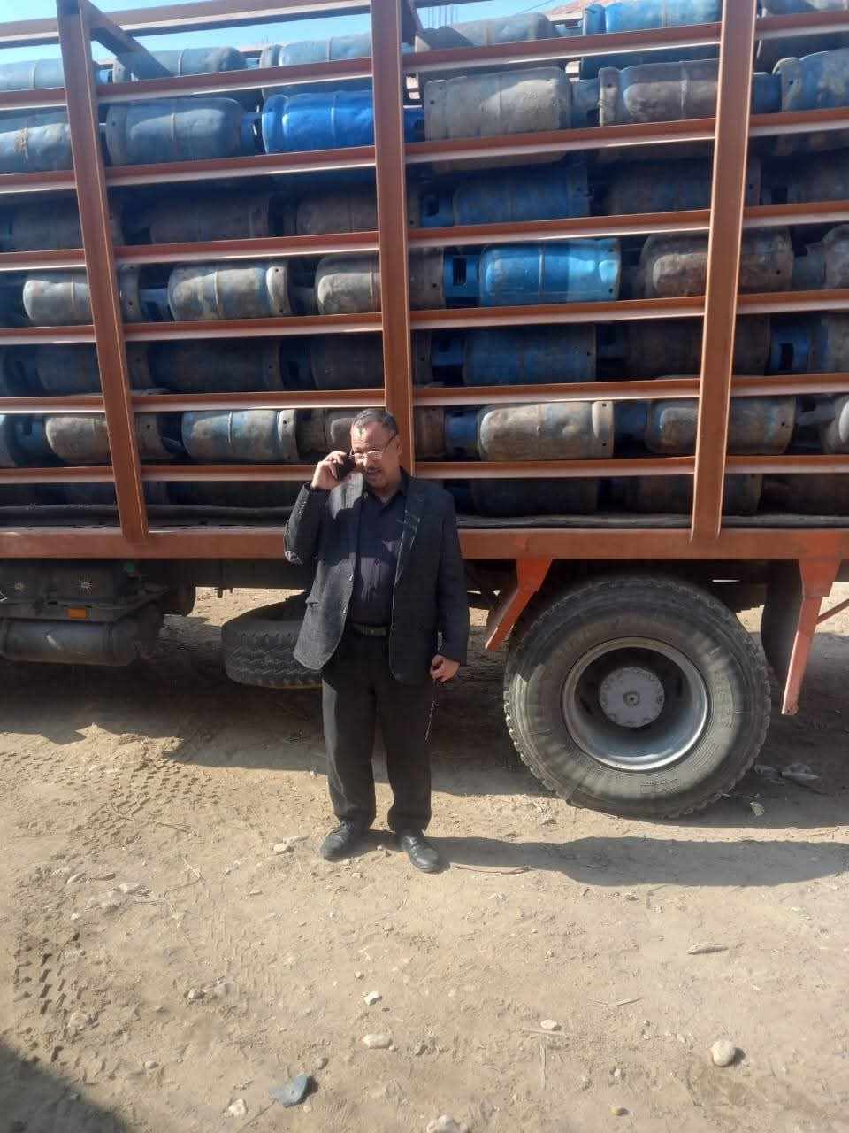 31 محضر غلق مستودعات بوتاجاز وتحرير ٢٨٧ آخرين داخل الأسواق بأسيوط