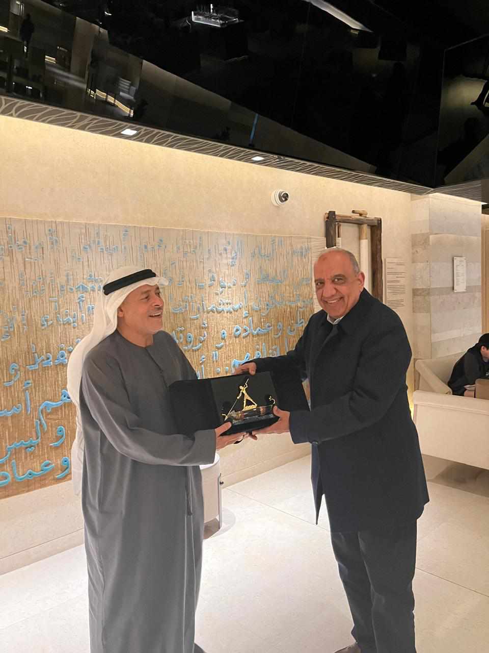 وزير الكهرباء يبحث مع AMEA POWER سبل زيادة استثمارات الشركة في مجالات الطاقة المتجددة