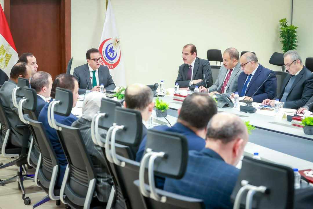 وزير الصحة يترأس الاجتماع الدوري لقيادات الوزارة لمناقشة خطط ٢٠٢٥
