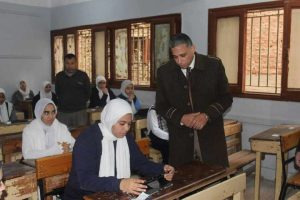 محافظ الجيزة: انتظام سريان امتحانات الفصل الدراسي الأول بالإدارات التعليمية دون أي معوقات