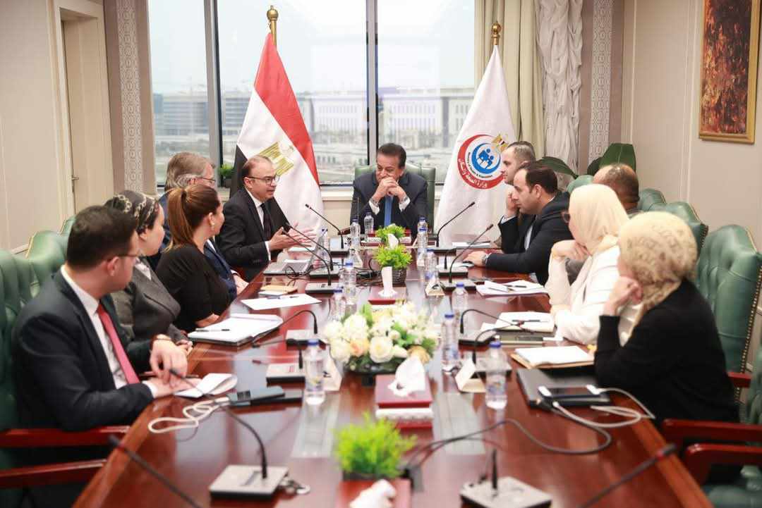 وزير الصحة يستقبل وفد المملكة المتحدة للمستشفيات الدولية