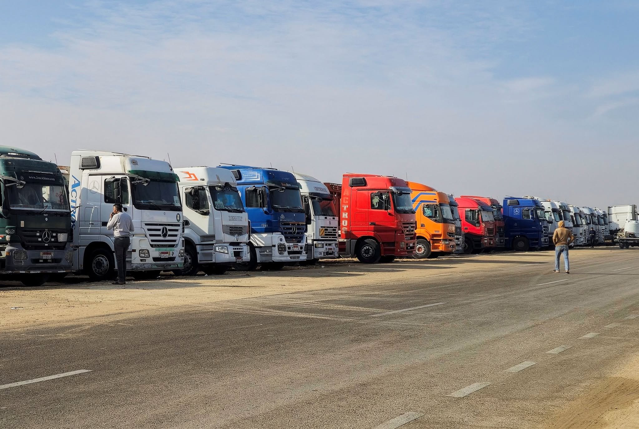 مع بدء سريان الاتفاق.. الأونروا: 4000 شاحنة مساعدات جاهزة لدخول غزة