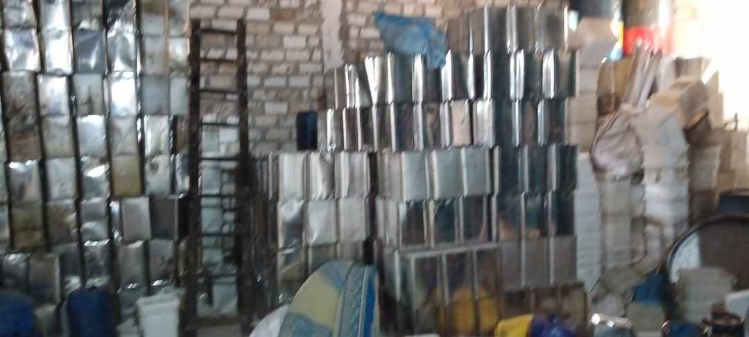 ضبط منشأة لإنتاج عسل نحل مغشوش وتحرير ٢٤٤ محضرًا بأسيوط